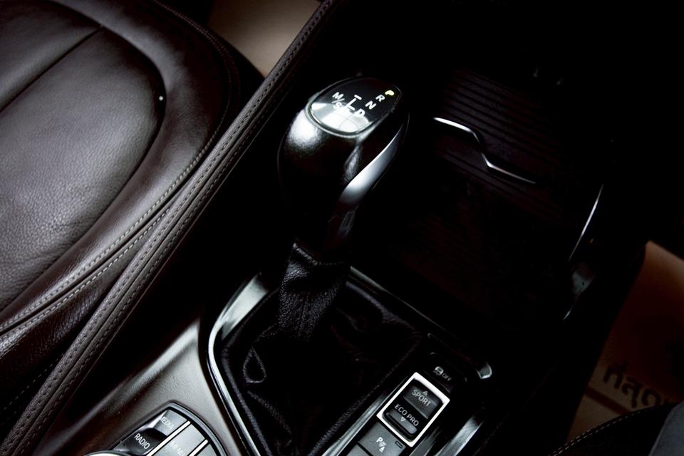 BMW X1 SDRIVE18I XLINE 1.5 AT 2017SUV 5 ประตู ทรงสูง หรู ขับง่าย ประหยัด รูปที่ 8