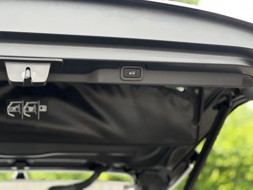 LandRover Discovery 3.0L AWD  ปี2020 7