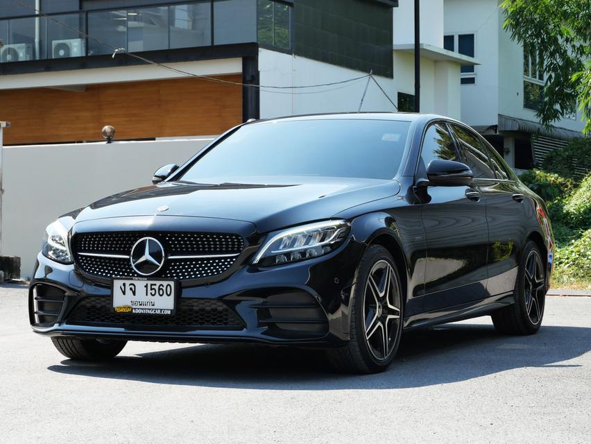 Benz C300e AMG Sport Plug-in Hybrid ปี 2021 เลขไมล์ 55,xxx km.