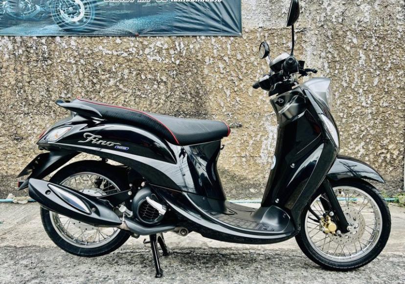 Yamaha Fino 125 สีดำเงาสวย