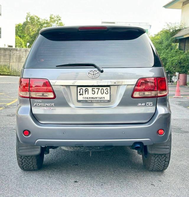 Toyota Fortuner 3.0 G เกียร์ธรรมดา ขับ 4 สีเทา ปี 2006 6