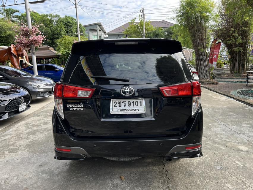Toyota INNOVA 2.8 Crysta Premium