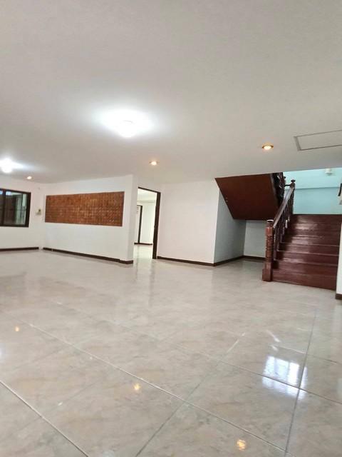ให้เช่าบ้านเดี่ยว 2 ชั้น 50 ตรว. 6 ห้องนอน หมู่บ้านเสนานิเวศน์ 1 ประเสริญมนูกิจ 18 ใกล้ถนนเกษตรนวมินทร์ ใกล้ ม.เกษตร 4