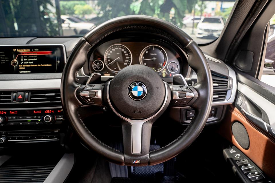 BMW X5 xDrive30d M Sport ปี 2015 🚨หาอยู่รีบทัก! 𝐒𝐔𝐕 𝐁𝐢𝐠 𝐒𝐢𝐳𝐞 𝐗𝟓 เข้าแล้วค่ะดีเซลล้วน สภาพสวย AAA+ 4