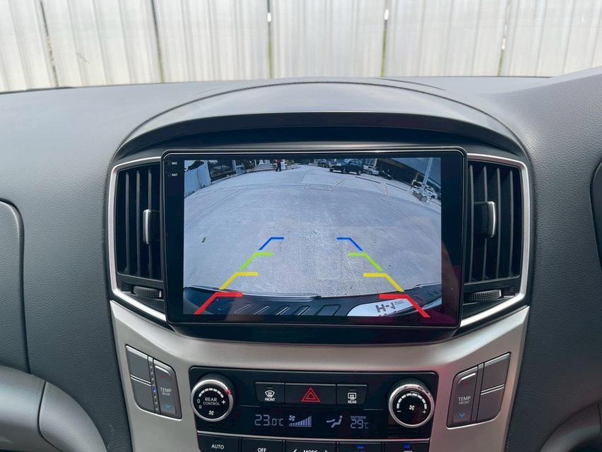 Hyunda H1 2.5 Elite ปี 18 7
