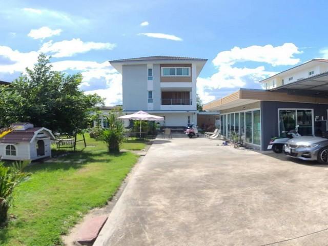 ขายบ้านเดี่ยว 3 ชั้น 200 ตรว 5 ห้องนอน ซอยโยธินพ้ฒนา 3 ย่านเลียบด่วนรามอินทรา ใกล้ทางด่วน 6