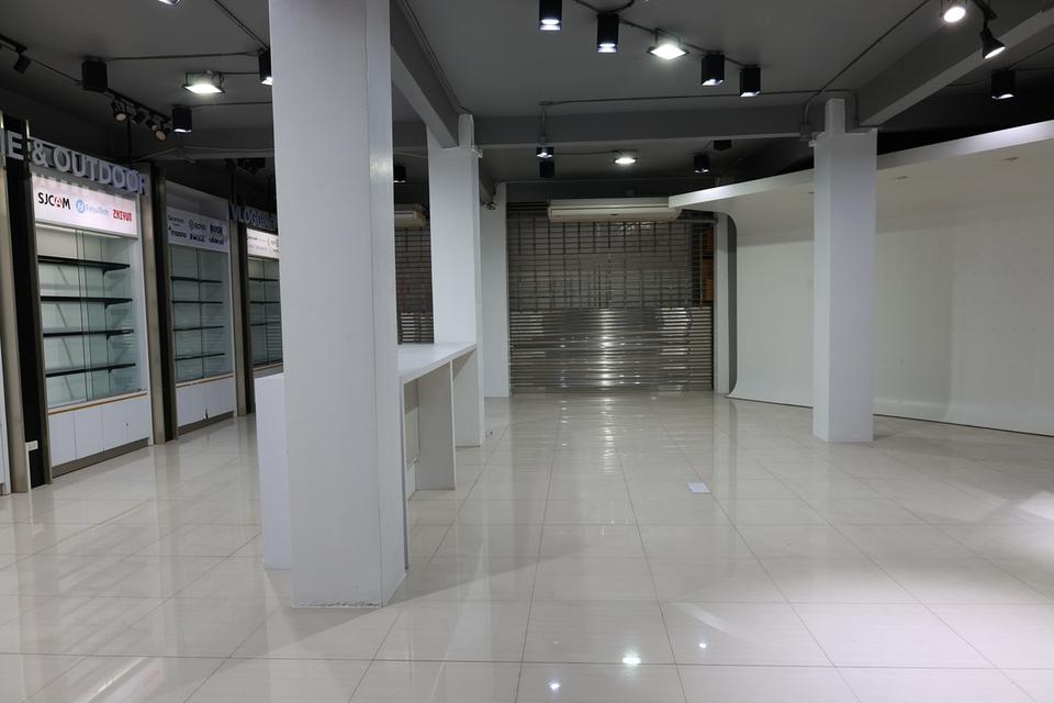 ขายอาคารพาณิชย์ 2 คูหา 5 ชั้น พหลโยธิน – ห้าแยกลาดพร้าว ใจกลาง CBD โซนเหนือ ติด MRT พหลโยธิน 4