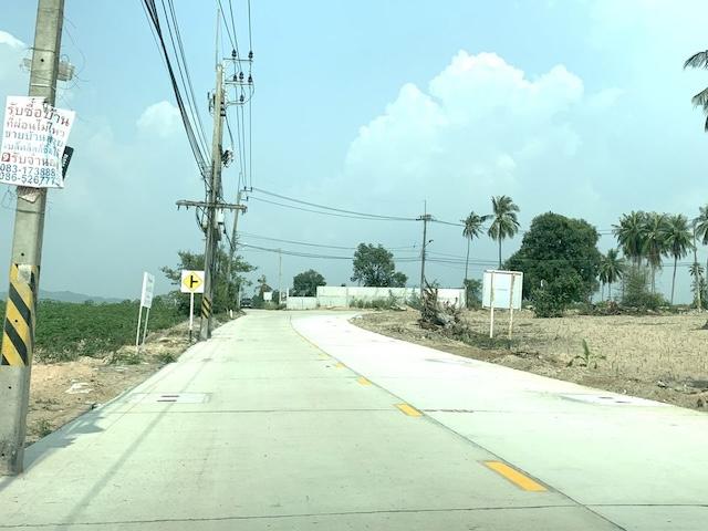 ขายที่ดินใกล้สวนเสือ ศรีราชา ชลบุรี เนื้อที่ 11ไร่ 3งาน 49ตรว.ติดถนน2ด้าน 110x100เมตร ทำเลเหมาะพัฒนาอสังหาริมทรัพย์ ใกล้สวนเสือ,ใกล้นิคมปิ่นทอง1,2 3