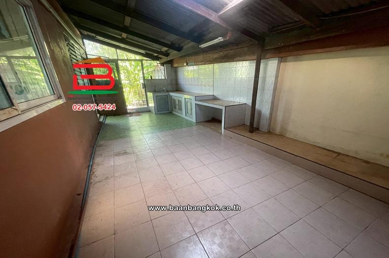 บ้านเดี่ยว 2 ชั้น เนื้อที่ 40.5 ตร.ว. ชุมชนอนันต์สุขสันต์ (ซอยรามอินทรา 5 แยก 77) ถนนเทพรักษ์ แขวงท่าแร้ง เขตบางเขน 6