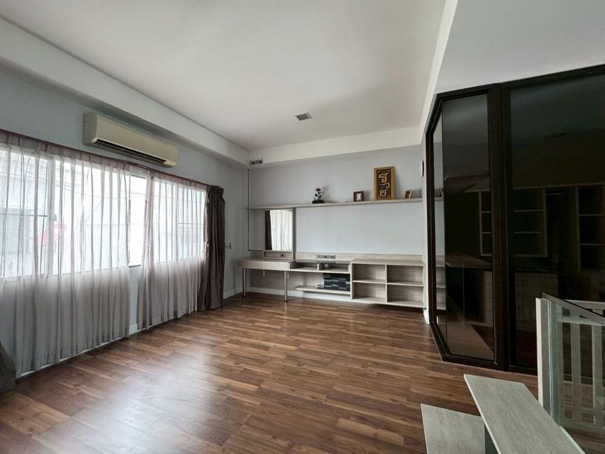 ให้เช่าทาวน์โฮม 3 ชั้น โครงการ The Terrace รามอินทรา 65 เฟอร์ครบ พร้อมเข้าอยู่ ทำเลดี ใกล้ MRT สายสีชมพู และทางด่วนเอกมัย-รามอินทรา 5