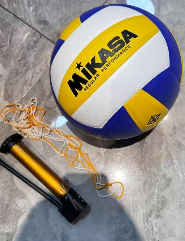 วอลเลย์บอล Mikasa 1