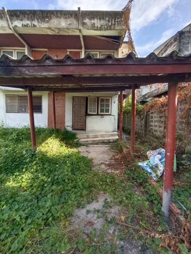 ขายที่ดิน เนื้อที่ 75 ตร.ว. หมู่บ้านเมืองทอง 4 ซ.ปุณณวิถี 53 (สุขุมวิท 101)  ทำเลดี อยู่ใจกลางเมือง 5