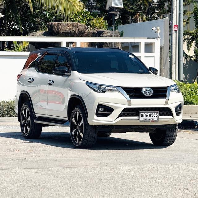 TOYOTA FORTUNER 2.8 TRD Sportivo ll Black Top 4WD 2018 รหัส 12AT8565