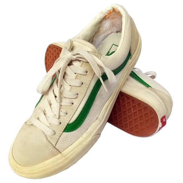 VANS รองเท้าผ้าใบมือสอง สภาพงามๆ จัดส่งฟรี! เก็บปลายทาง