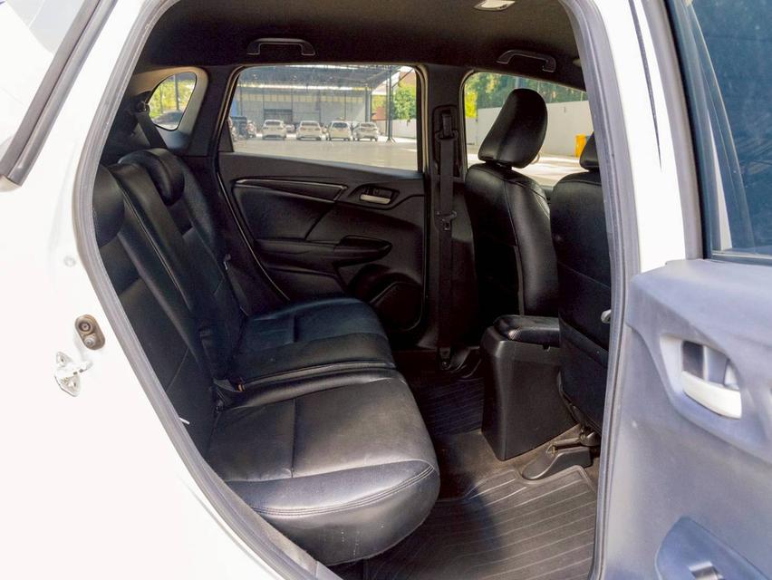 Honda jazz 1.5 RS ปีจด 2018 18