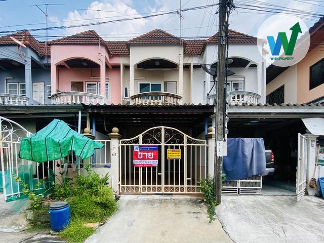 ทาวน์เฮ้าส์ รุ่งกิจวิลล่า 7 ร่มเกล้า ขาย (เหมาะกับการอยู่อาศัย หรือปล่อยเช่า) 1