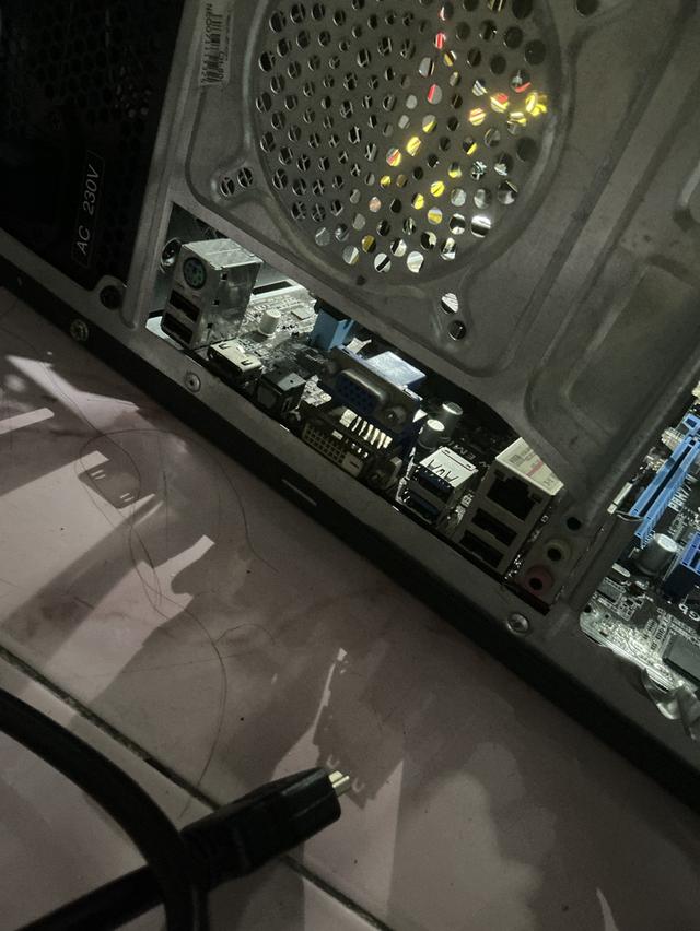 I3 2100 + Asus P8H77-M
