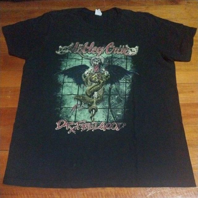 เสื้อยืดแขนสั้น แนววงฮาร์ดร๊อกอเมริกัน Motley Crue Dr. Feelgood แท้ มือสอง สภาพดี ของพร้อมส่งครับ
