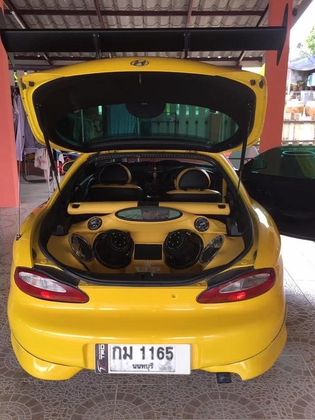 Hyundai Tiburon สีเหลือง 5