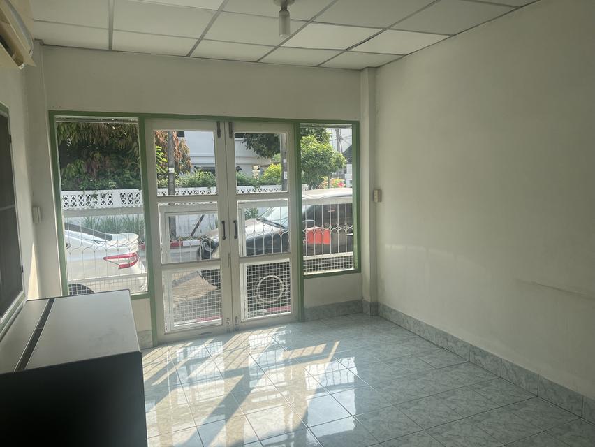 ห้องให้เช่าขนาด 2x4 เมตร ติดทางด่วนงามวงศ์วาน 2