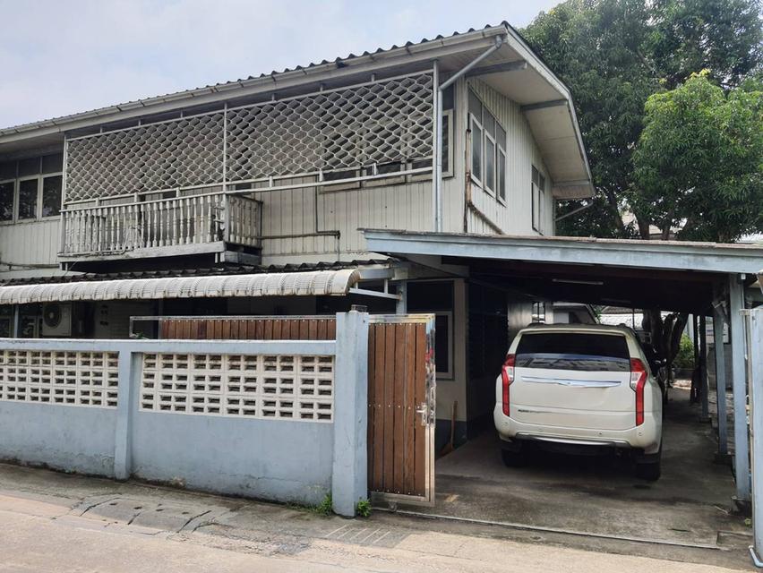 ขายบ้านเดี่ยว พื้นที่ 88 ตรว. เข้าซอยเพชรเกษม 68 เพียง 500 เมตร เหมาะเป็นที่อยู่อาศัย และทำธุรกิจ 1