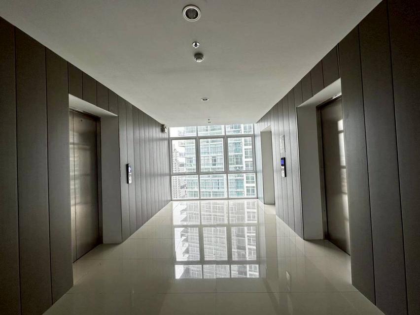 Twin Tower PattayaJomtien For Sale /Rent  1 bedroom  1 bathroom  Size 25 sqm Floor 21 Rent 11,000 baht/Month,  Sale 1.59 Million baht 7