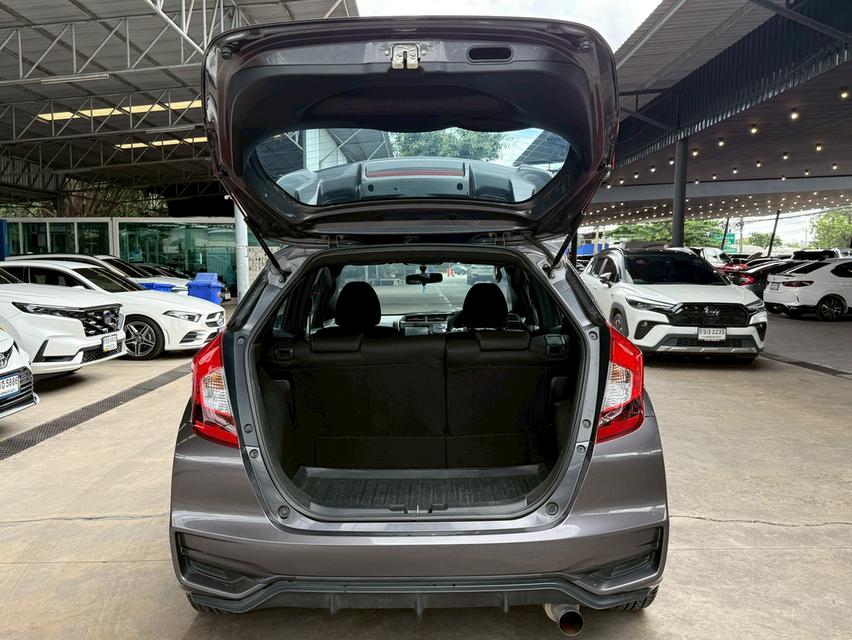 HONDA  JAZZ GK 1.5 RS PLUS (MNC) Y2019 4