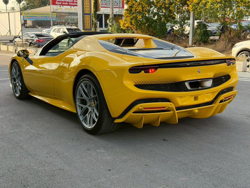 รหัสรถ KPV53 2023 Ferrari 296 GTS (Retractable Hardtop) สี GIALLO MODENA 15