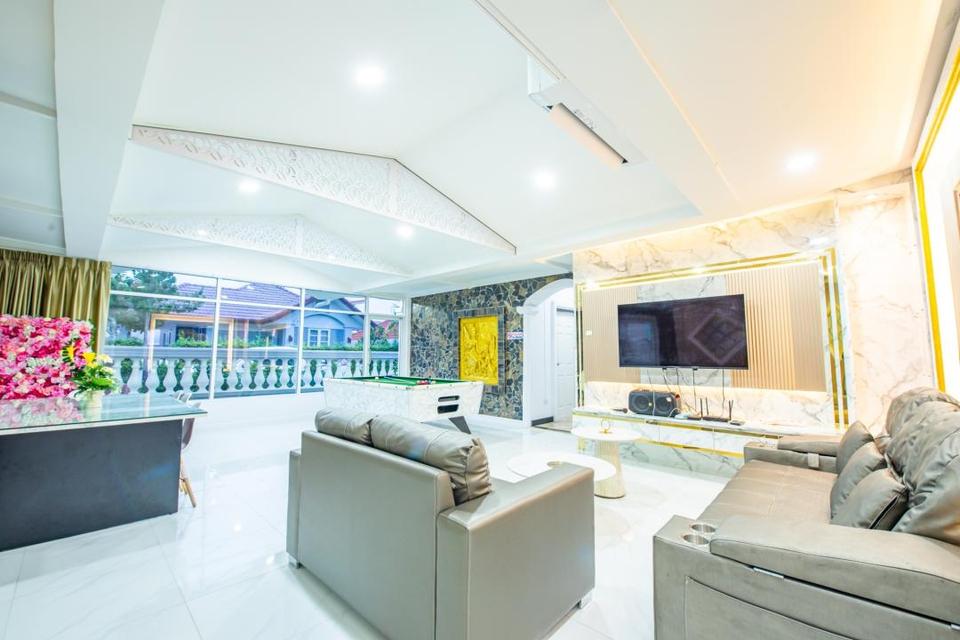 ขายบ้านพลูวิลล่าหรูบางเสร่ (บ้านไวท์เฮ้าส์)  4