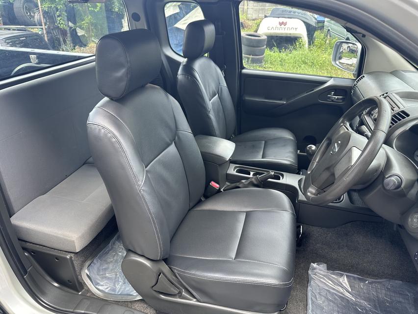 Nissan navara 2.5 SE