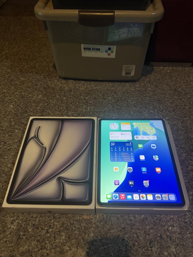 ขายๆๆๆถูกๆๆiPadAir13นิ้ว M2 สีSpace Gray 256กิ๊กยกกล่องอีมี่ตรง Wifi Only ( แบต99%เลยหายากมากๆเหลือเยอะแบบนี้ ) ใช้งานดีทุกๆฟังชั่นสูนTrueทุกๆฟังชั่นร