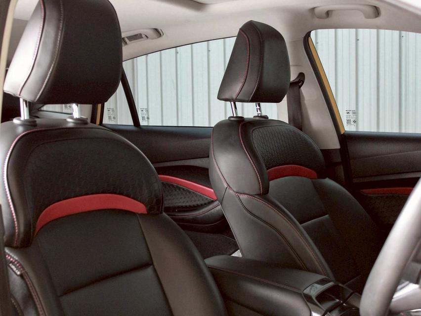 MG 5 1.5 X SUNROOF ปี 2022 โฉม ปี21-ปัจจุบัน สีเหลือง เครื่องเบนซิน เกียร์ Auto ไมล์แท้เพียง 68,979 km. 12