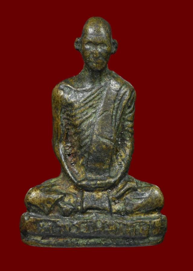 หลวงพ่อเดิมฐานสูง ให้เช่าค่ะ