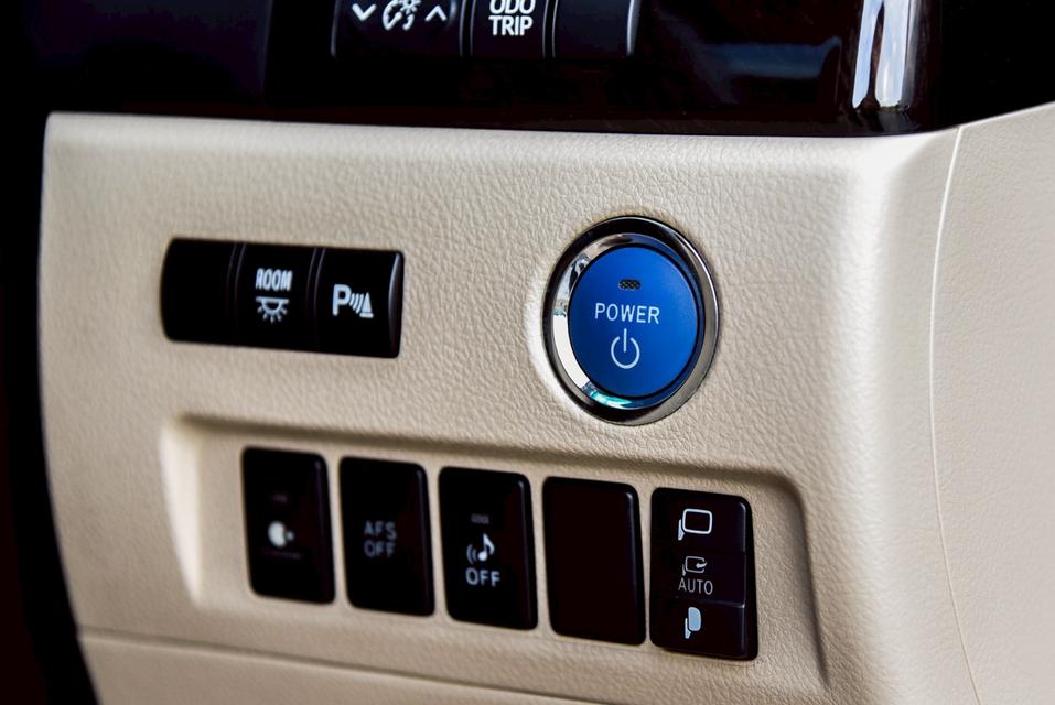 รหัสรถ CBL1845 TOYOTA ALPHARD 2.4 HYBRID E-FOUR AT 2015 18