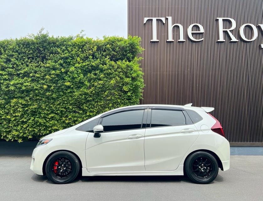 Honda Jazz 1.5 SV ปี 2015  4
