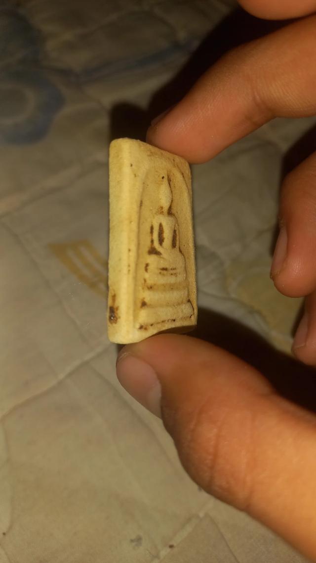 พระสมเด็จวัดระฆัง พิมพ์ใหญ่ เนื้อผง 2