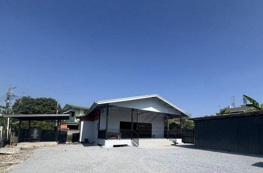 ให้เช่าโกดัง 150 ตร.ว. ย่านสุขุมวิท 77 อ่อนนุช 33 เดินทางสะดวก รถหกล้อเข้า-ออกได้ 6