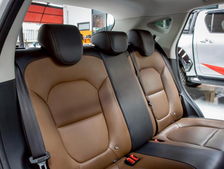 MG ZS 1.5 X+ SUNROOF 2021 11