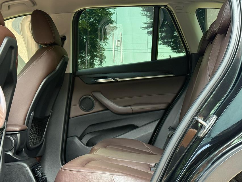 2017 BMW X1 F48 รถออกศูนย์ BMW THAILAND รถสวยสภาพสมบูรณ์พร้อมใช้งาน รถวิ่งน้อย เข้าศูนย์ทุกระยะ รถไม่เคยมีอุบัติเหตุครับ รูปที่ 14