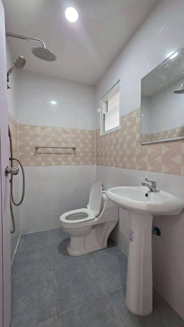 🍒หมู่บ้านอิมพีเรียลเพลส-ซอยลาดปลาดุก🍒ทาวน์เฮ้าส์ 2 ชั้น หลังตลาดJAS GREEN  ห่างจากกาญจนาภิเษกเพียง 2 กิโลเมตร ถนนเมนในโครงการกว้าง12 เมตร 11