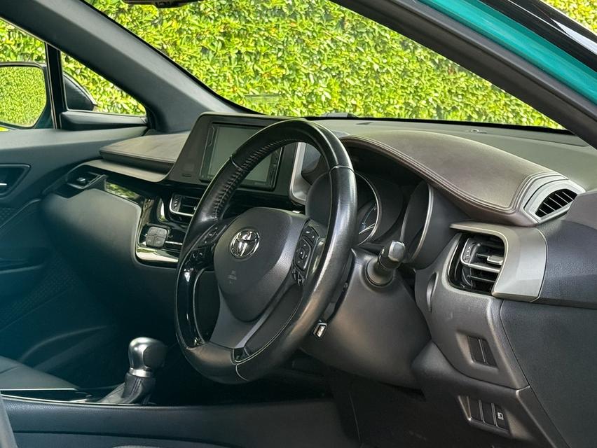 2019 TOYOTA CHR HV HI รถมือเดียวออกป้ายแดง รถวิ่งน้อย เข้าศูนย์ตามระยะ รถไม่เคยมีอุบัติเหตุครับ 10