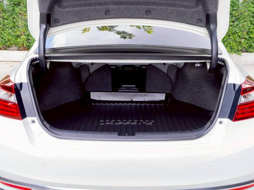 Honda Accord 2.0EL ปี 2016 ✨ #ประกันเครื่องเกียร์3ปี / 30,000 km.✨️ 10