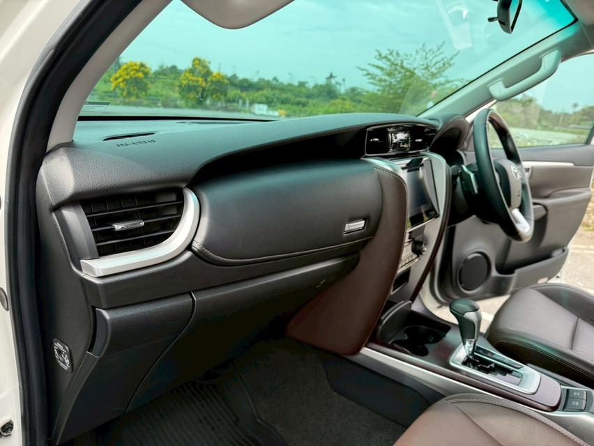 Toyota Fortuner 2.4 G สีขาว ปี2020รถมือเดียวป้ายแดง สีเดิมไม่เคยชน เจ้าของดูแลดี ใช้น้อย สภาพพร้อมใช้งาน 11