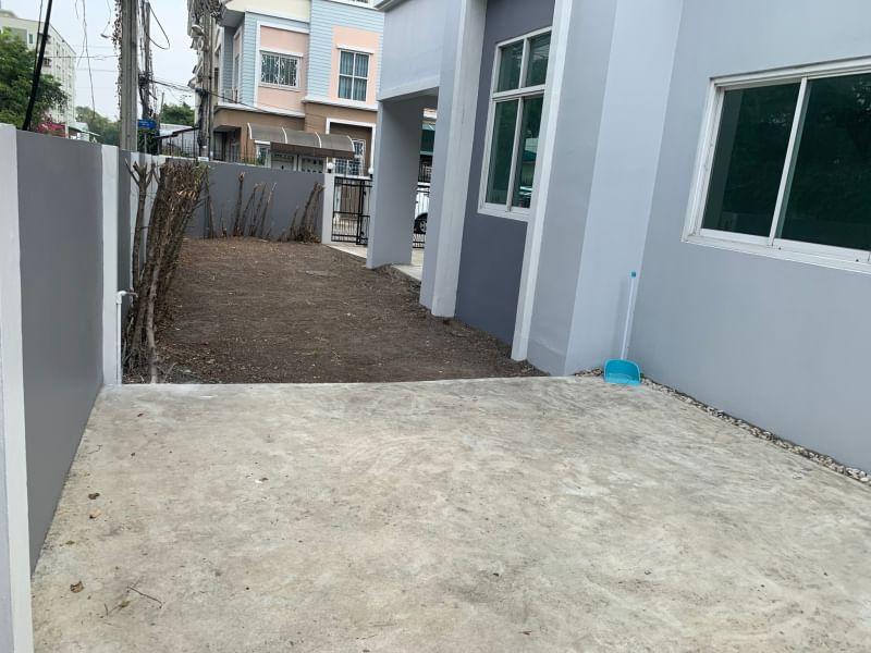 ขาย :ทาวน์โฮม 3 ชั้น หลังมุม ( ถนนเมน )  เนื้อที่ 42.2 ตรว.ถนนโพธิ์แก้ว 3 แยก 22  3