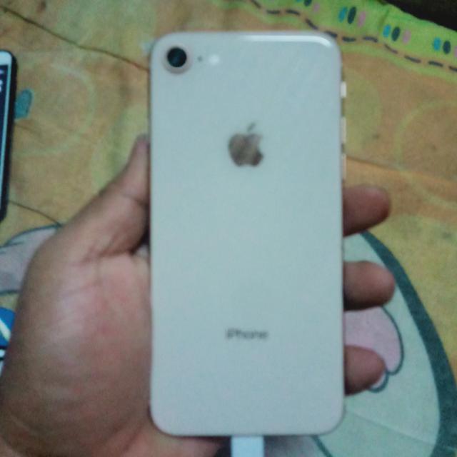 iPhone 8 2