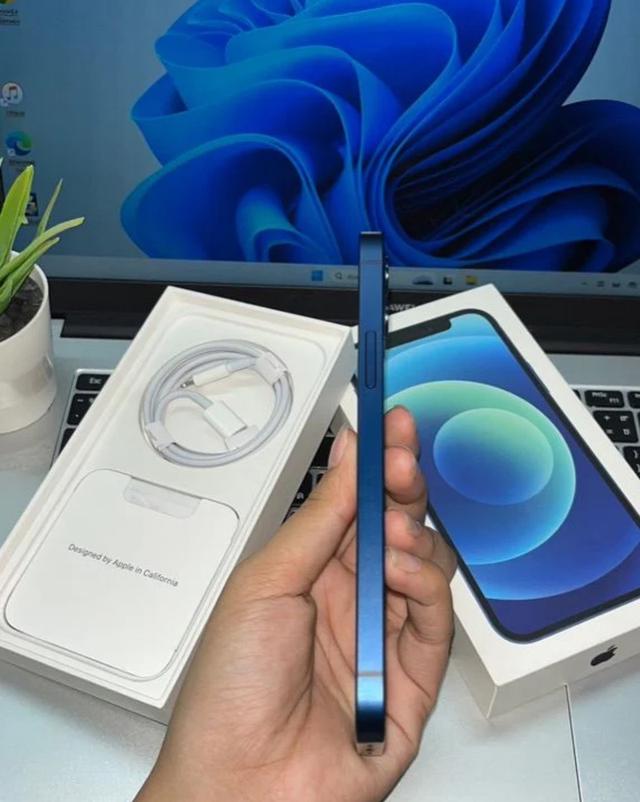 iPhone 12 มือสอง สีน้ำเงิน 3