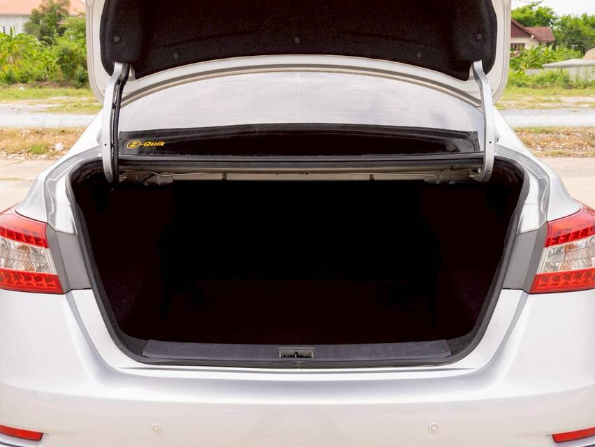 NISSAN SYLPHY 1.6E 2012 จด 2013 10