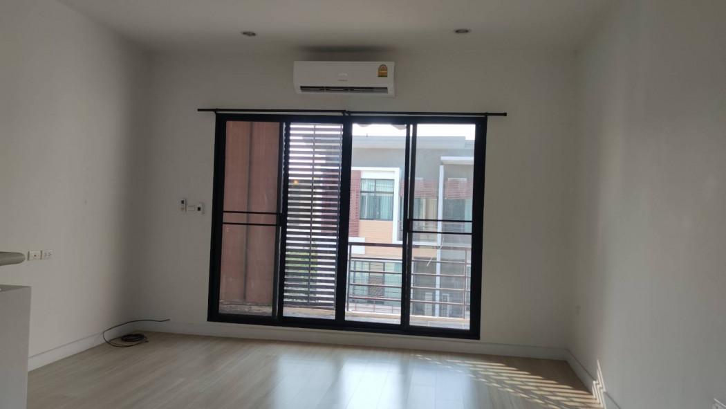 ให้เช่า ทาวน์โฮม 3 ชั้น หลังมุม ใกล้สาทร – หมู่บ้านซิกเนเจอร์ กัลปพฤกษ์ 6