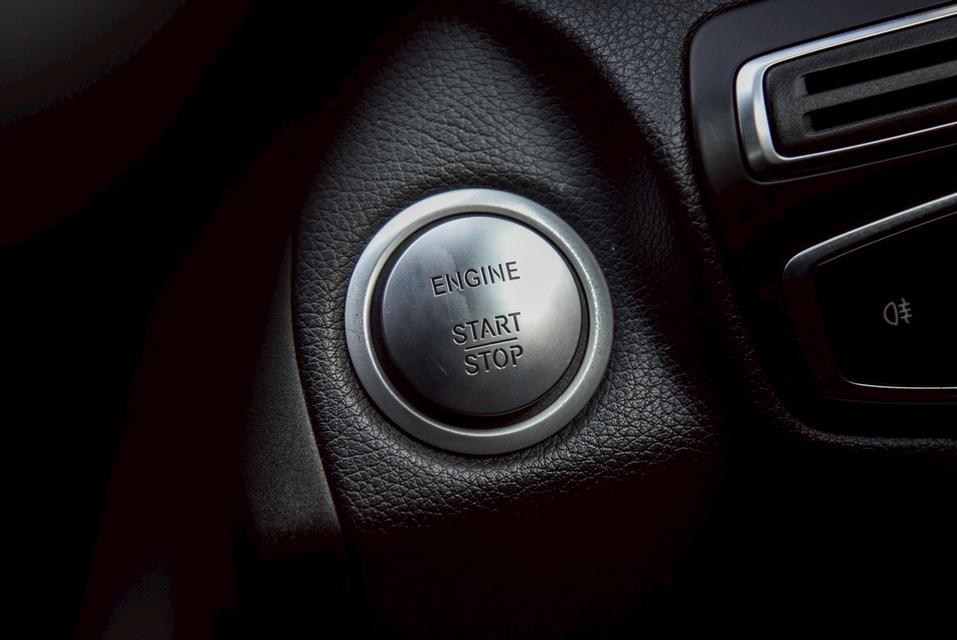 รหัสรถ CBL9198 Mercedes-Benz C180 Avantgarde [W205] AT 2015 18