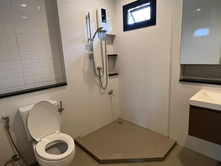 U1406 ให้เช่าบ้านเดี่ยว 2 ชั้น หมู่บ้าน บุราสิริ วงแหวน อ่อนนุช บางนา โครงการของแสนสิริ Burasiri wongwaen onnut บ้านเช่าทำเลดีเดินทางสะดวก เข้าออกได้ห 19